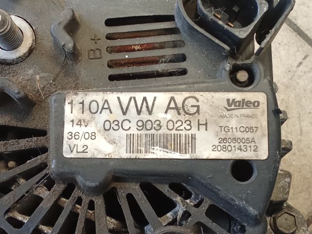 bontott VW GOLF V Generátor