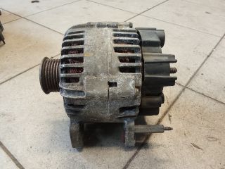 bontott VW GOLF V Generátor