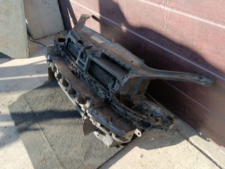 bontott VW GOLF V Homlokfal (Üres lemez)