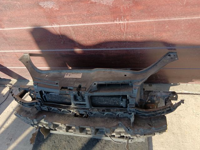 bontott VW GOLF V Homlokfal (Üres lemez)