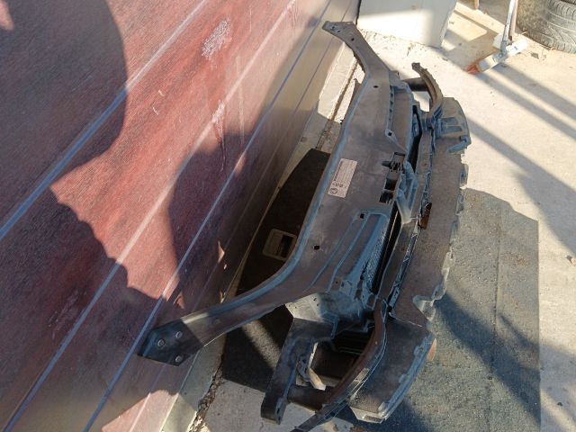 bontott VW GOLF V Homlokfal (Üres lemez)