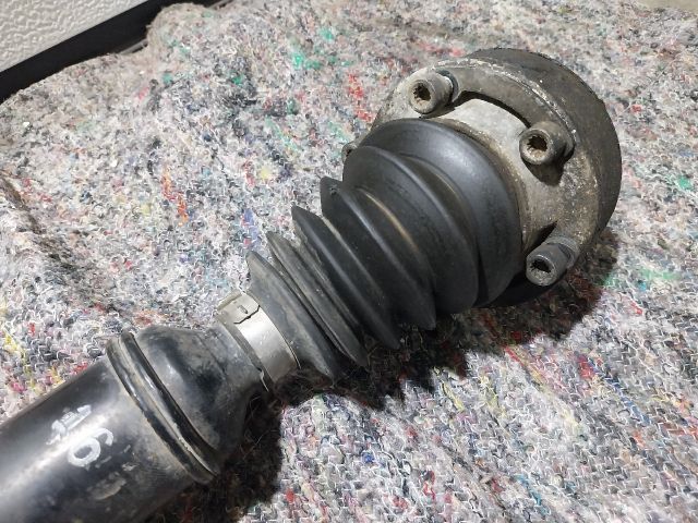 bontott VW GOLF V Jobb Féltengely