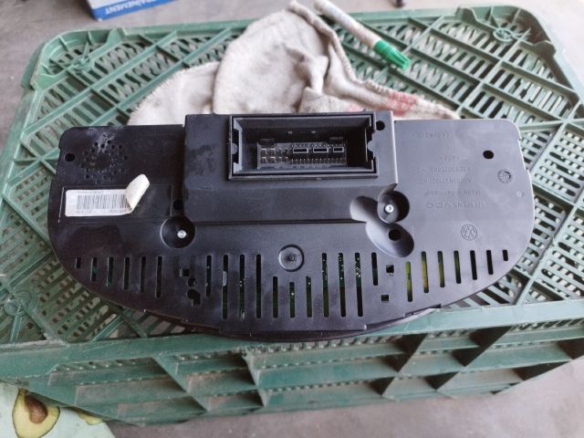 bontott VW GOLF V Kilométeróra