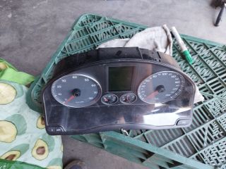 bontott VW GOLF V Kilométeróra