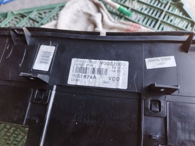 bontott VW GOLF V Kilométeróra