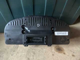 bontott VW GOLF V Kilométeróra