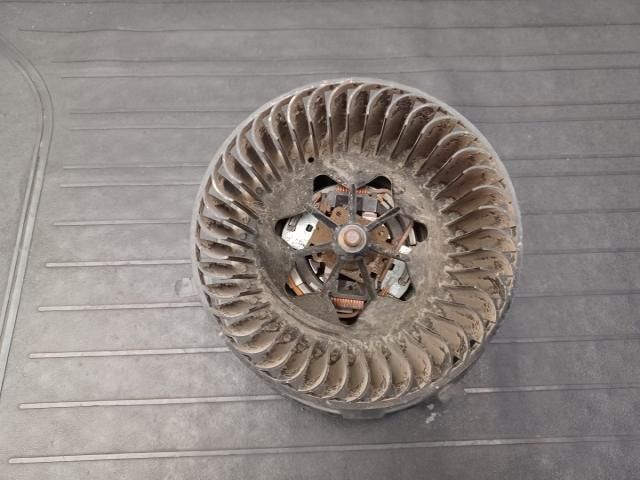 bontott VW GOLF V Klímahűtő Ventilátor