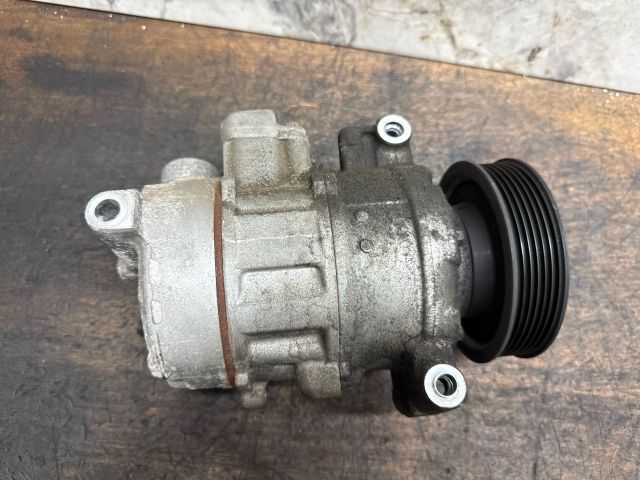 bontott VW GOLF V Klímakompresszor