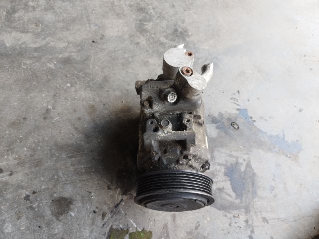 bontott VW GOLF V Klímakompresszor