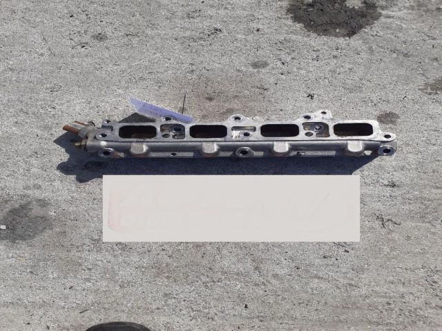 bontott VW GOLF V Közösnyomócső