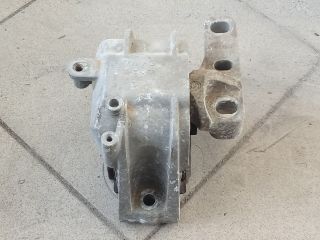 bontott VW GOLF V Motor Tartó Bak (Pozíciófüggetlen)