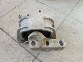 bontott VW GOLF V Motor Tartó Bak (Pozíciófüggetlen)
