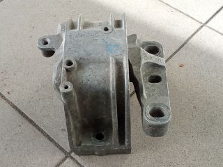 bontott VW GOLF V Motor Tartó Bak (Pozíciófüggetlen)