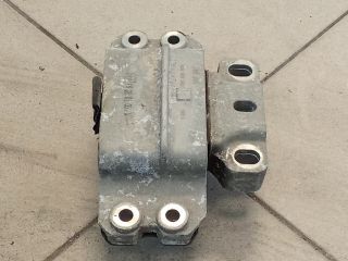 bontott VW GOLF V Motor Tartó Bak (Pozíciófüggetlen)