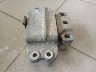 bontott VW GOLF V Motor Tartó Bak (Pozíciófüggetlen)