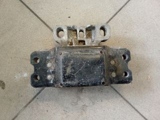 bontott VW GOLF V Motor Tartó Bak (Pozíciófüggetlen)