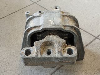 bontott VW GOLF V Motor Tartó Bak (Pozíciófüggetlen)