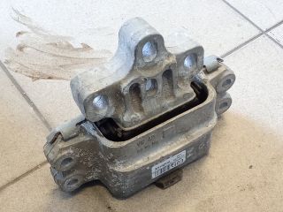 bontott VW GOLF V Motor Tartó Bak (Pozíciófüggetlen)