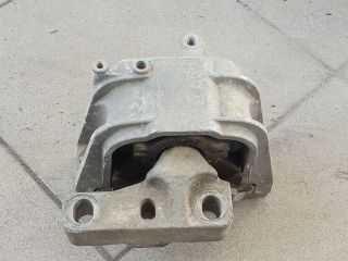 bontott VW GOLF V Motor Tartó Bak (Pozíciófüggetlen)