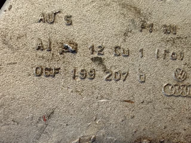 bontott VW GOLF V Motor Tartó Bak (Pozíciófüggetlen)