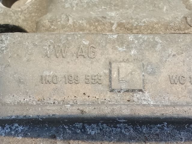 bontott VW GOLF V Motor Tartó Bak (Pozíciófüggetlen)