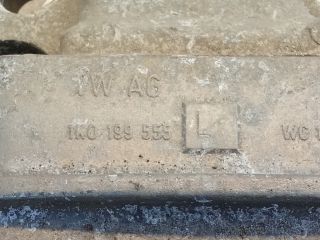 bontott VW GOLF V Motor Tartó Bak (Pozíciófüggetlen)