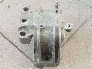 bontott VW GOLF V Motor Tartó Bak (Pozíciófüggetlen)