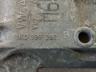 bontott VW GOLF V Motor Tartó Bak (Pozíciófüggetlen)