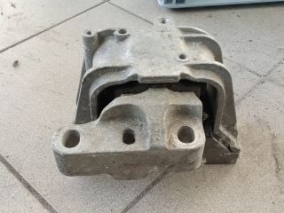 bontott VW GOLF V Motor Tartó Bak (Pozíciófüggetlen)