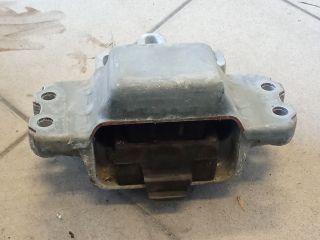 bontott VW GOLF V Motor Tartó Bak (Pozíciófüggetlen)