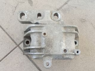 bontott VW GOLF V Motor Tartó Bak (Pozíciófüggetlen)