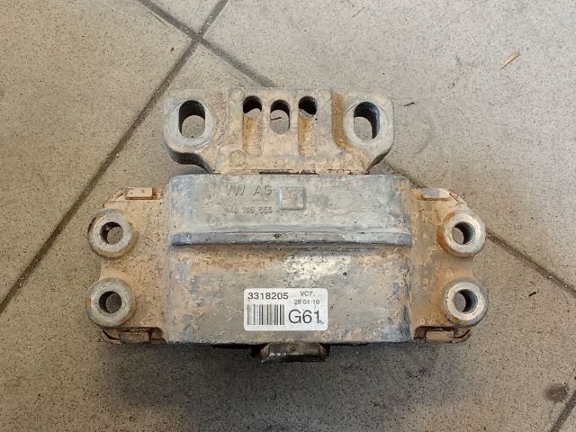 bontott VW GOLF V Motor Tartó Bak (Pozíciófüggetlen)