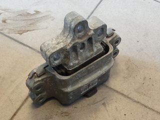 bontott VW GOLF V Motor Tartó Bak (Pozíciófüggetlen)