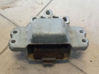 bontott VW GOLF V Motor Tartó Bak (Pozíciófüggetlen)