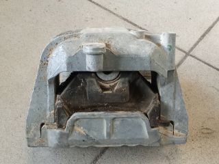 bontott VW GOLF V Motor Tartó Bak (Pozíciófüggetlen)