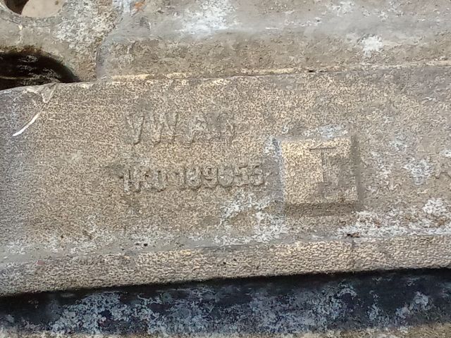 bontott VW GOLF V Motor Tartó Bak (Pozíciófüggetlen)