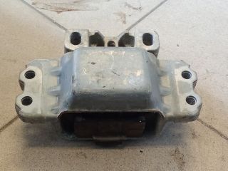bontott VW GOLF V Motor Tartó Bak (Pozíciófüggetlen)