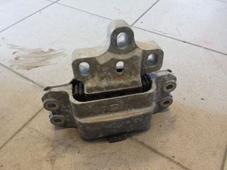 bontott VW GOLF V Motor Tartó Bak (Pozíciófüggetlen)
