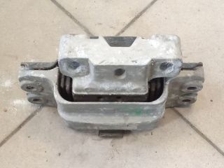 bontott VW GOLF V Motor Tartó Bak (Pozíciófüggetlen)