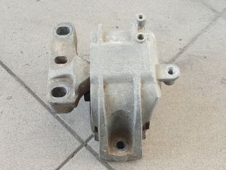 bontott VW GOLF V Motor Tartó Bak (Pozíciófüggetlen)