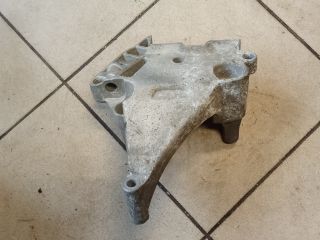 bontott VW GOLF V Motor Tartó Bak (Pozíciófüggetlen)