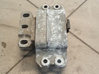 bontott VW GOLF V Motor Tartó Bak (Pozíciófüggetlen)