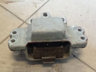 bontott VW GOLF V Motor Tartó Bak (Pozíciófüggetlen)