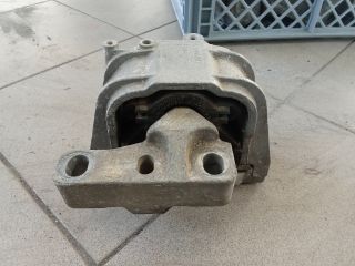 bontott VW GOLF V Motor Tartó Bak (Pozíciófüggetlen)