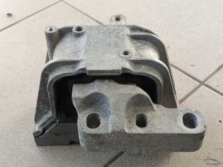 bontott VW GOLF V Motor Tartó Bak (Pozíciófüggetlen)