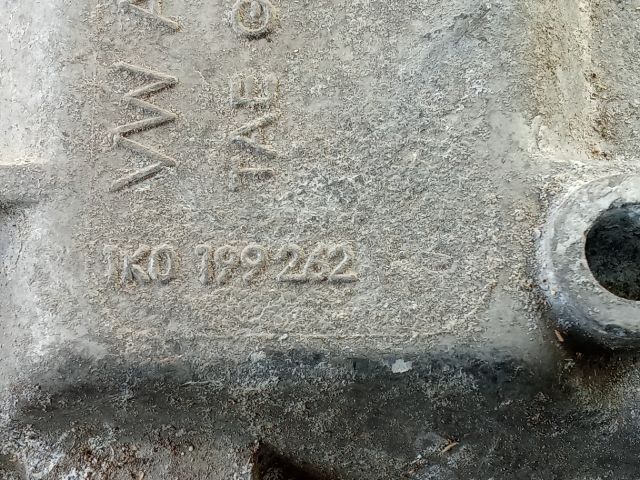 bontott VW GOLF V Motor Tartó Bak (Pozíciófüggetlen)