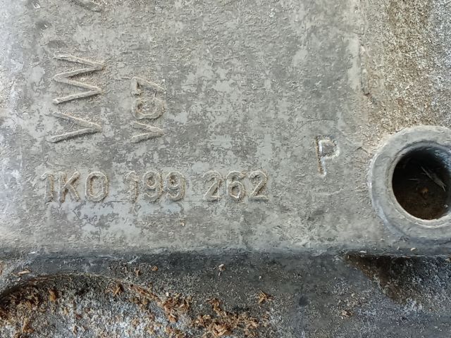 bontott VW GOLF V Motor Tartó Bak (Pozíciófüggetlen)