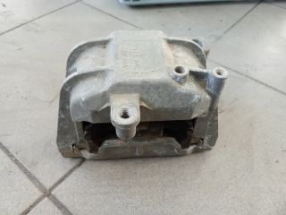 bontott VW GOLF V Motor Tartó Bak (Pozíciófüggetlen)
