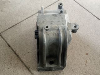 bontott VW GOLF V Motor Tartó Bak (Pozíciófüggetlen)