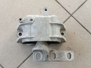 bontott VW GOLF V Motor Tartó Bak (Pozíciófüggetlen)